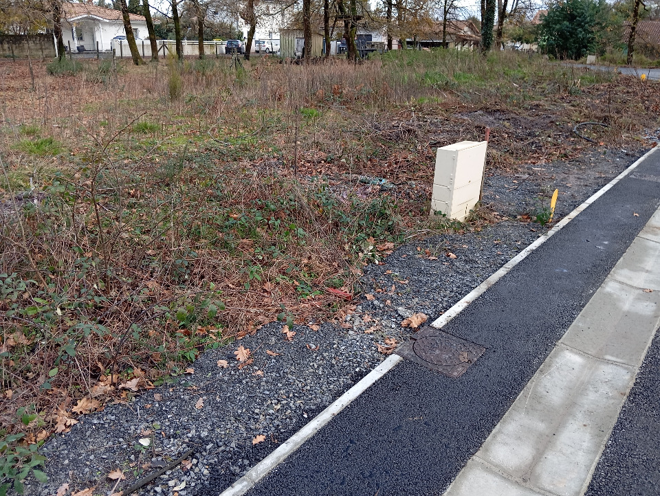 terrain à vendre viabilisé de 400m2 disponible à Biganos (33380)