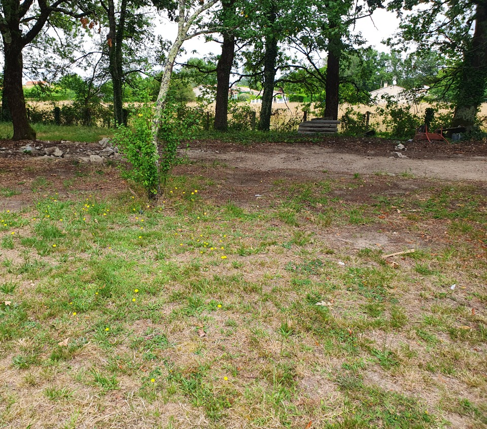 Parcelle de terrain à construire disponible à Gauriaguet