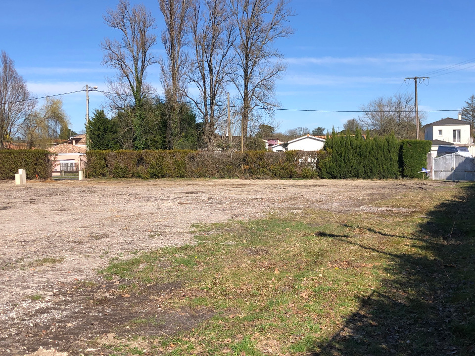 terrain constructible viabilisé de 720m2 en vente à Léognan (33850)