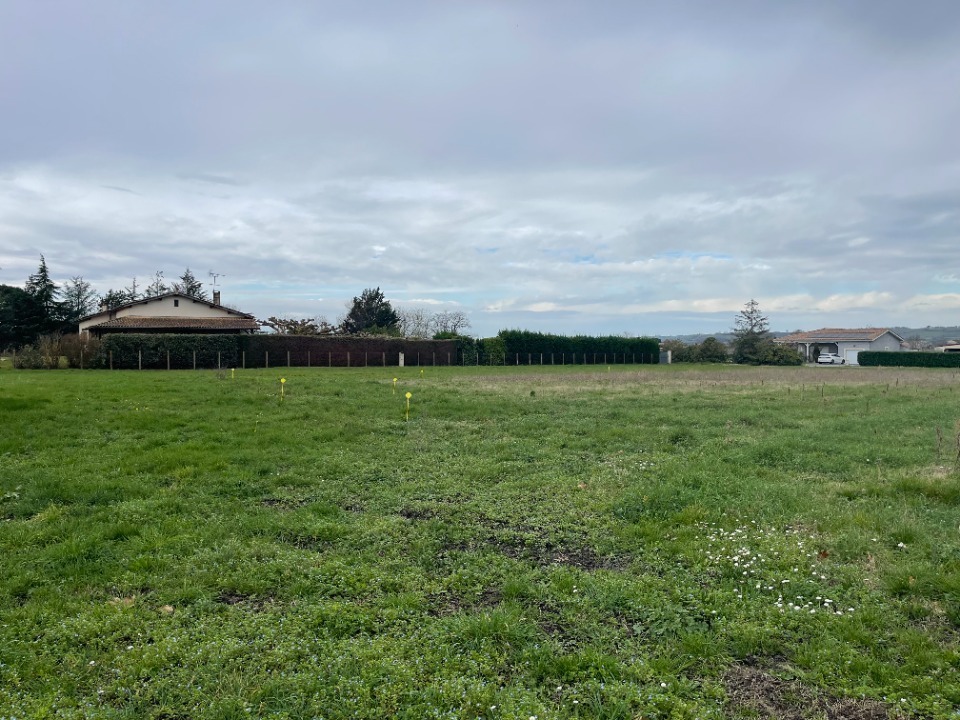 terrain à construire viabilisé disponible à Langon