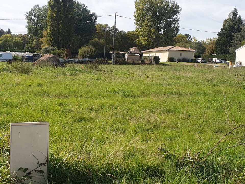 terrain à construire en vente à Marcenais