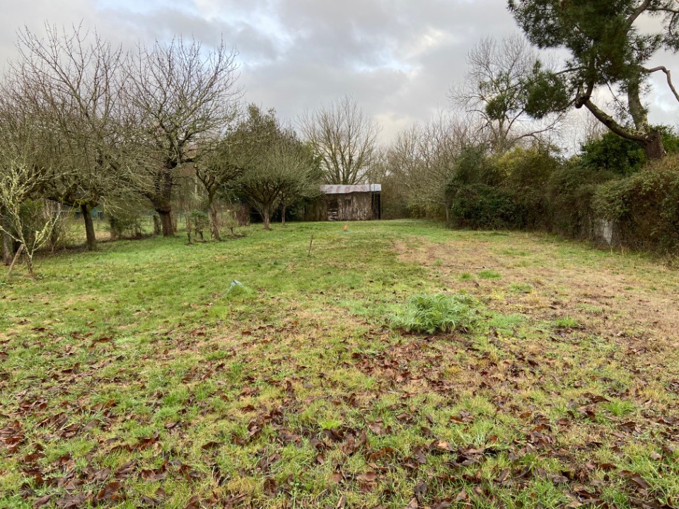 terrain à vendre viabilisé de 600m2 disponible à Virelade