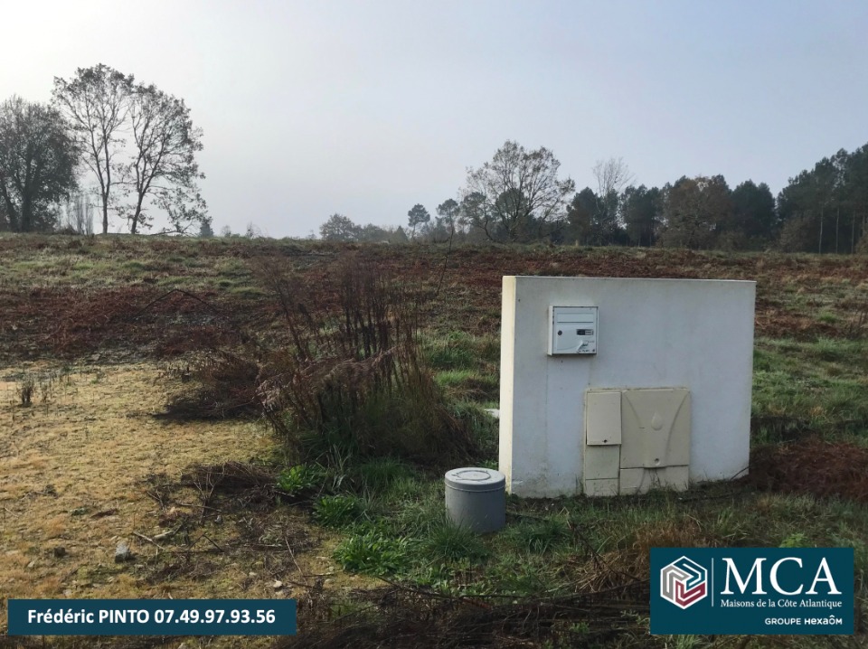 terrain à vendre de 721m2 en vente à Saint-Martin-d'Oney (40090)