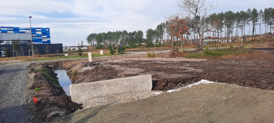 terrain viabilisé de 605m2 disponible à Mios