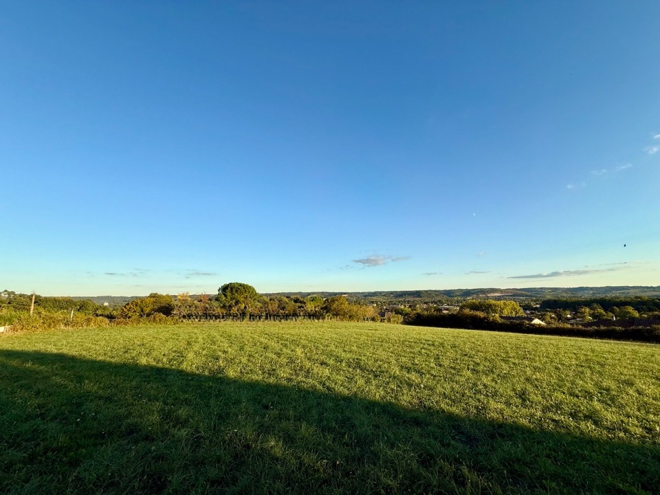 Joli terrain à Saint-Astier