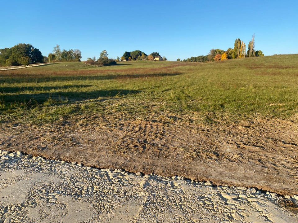 terrain à batir viabilisé en vente à Thénac (24240)