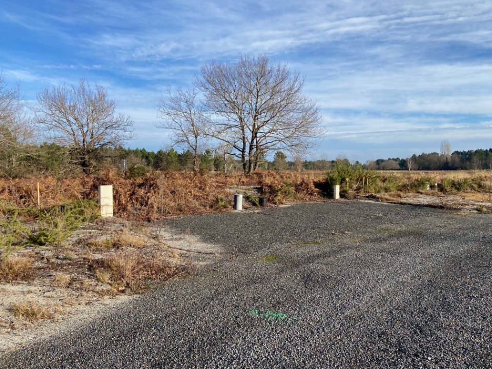 Charmant terrain à construire de 586m2 disponible à Vayres (33870)