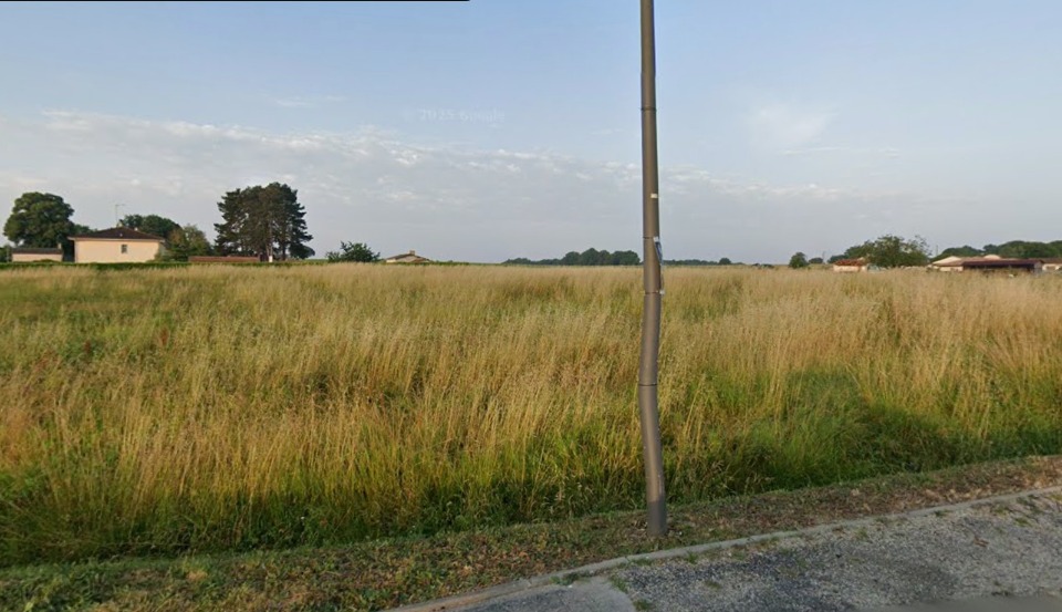 Beau terrain à construire viabilisé de 600m2 à Cursan (33670)