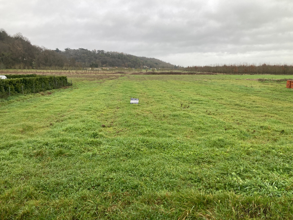 terrain à batir viabilisé à Saint-Antoine-de-Breuilh (24230)