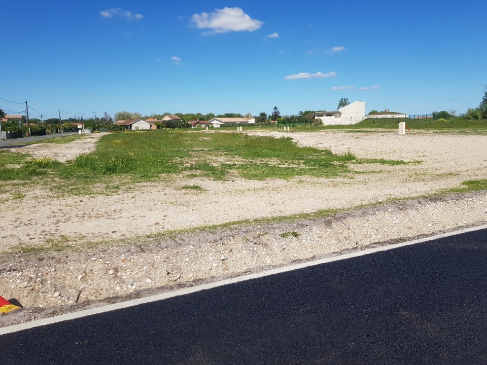 Acheter un terrain à batir viabilisé disponible à Portets (33640)