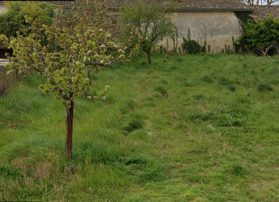 Agréable terrain à batir de 750m2 disponible à Beautiran (33640)