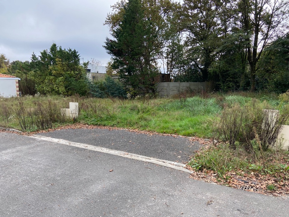 terrain à vendre de 289m2 disponible à Pessac