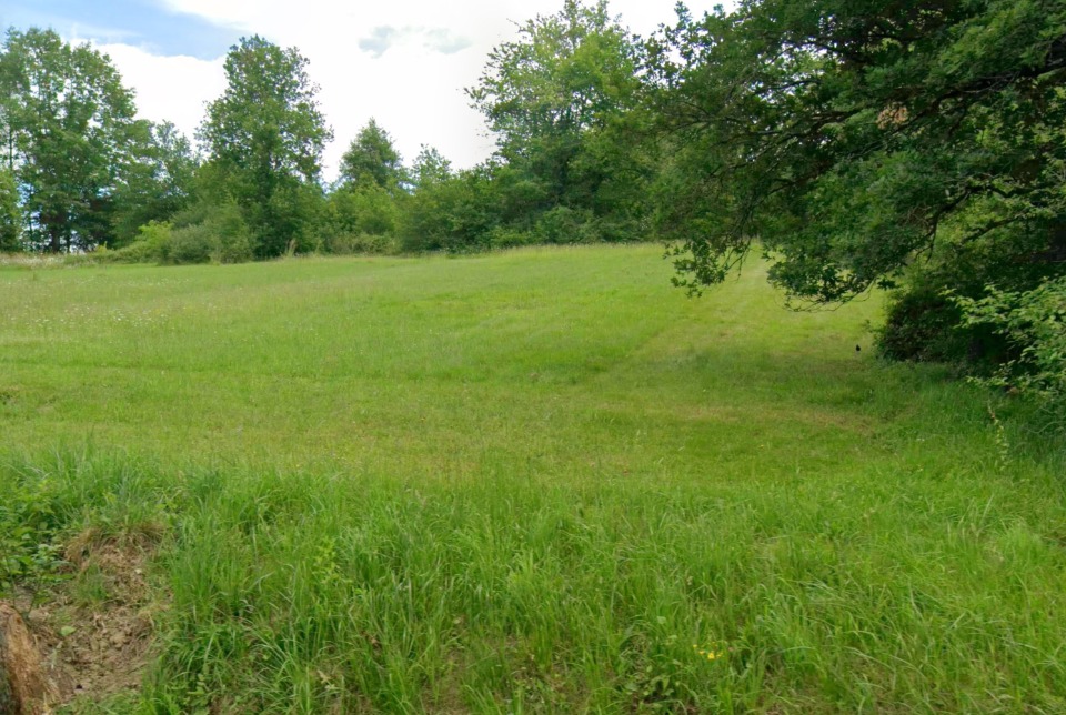terrain à vendre disponible à Lunas