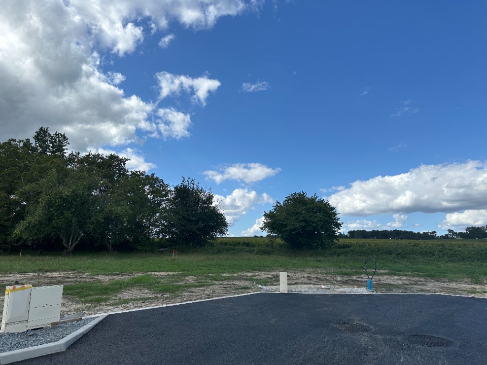 Très beau terrain à construire viabilisé de 600m2 en vente à Mios