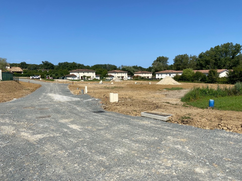 Magnifique terrain constructible viabilisé à La Sauve (33670)