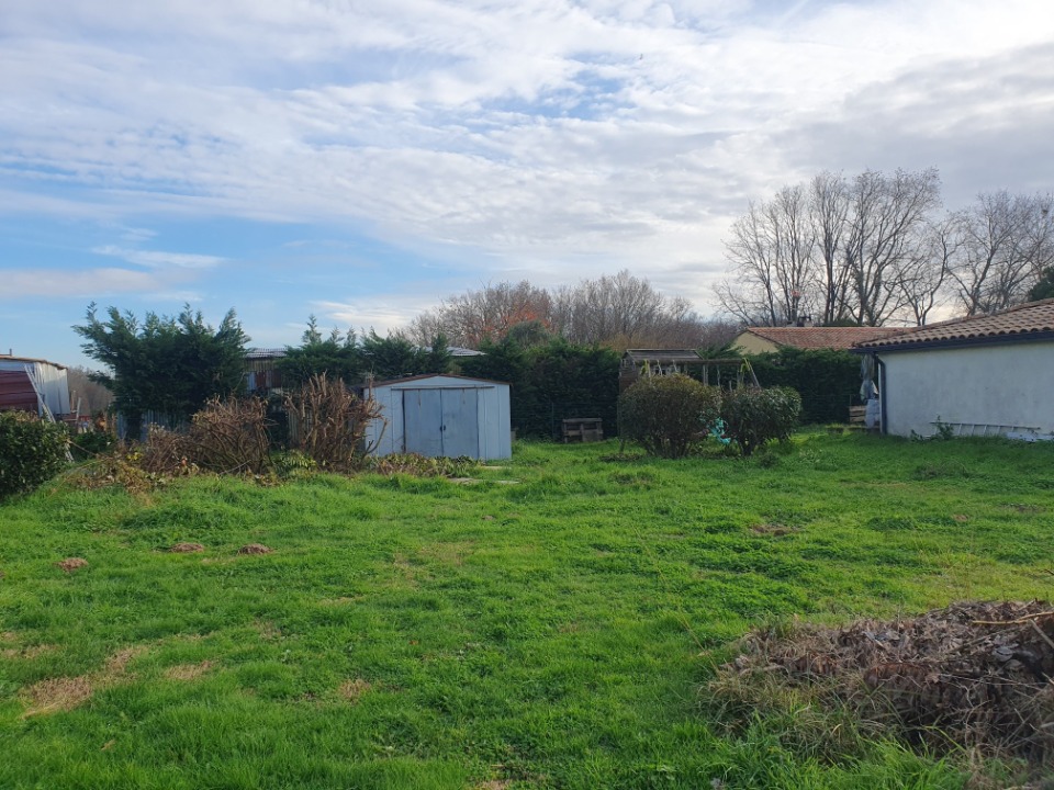 terrain constructible viabilisé en vente à La Lande-de-Fronsac (33240)