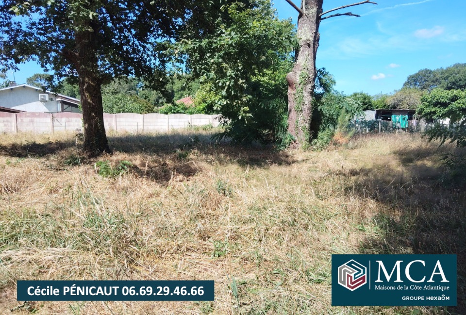 terrain à vendre de 847m2 disponible à Saugnac-et-Cambran