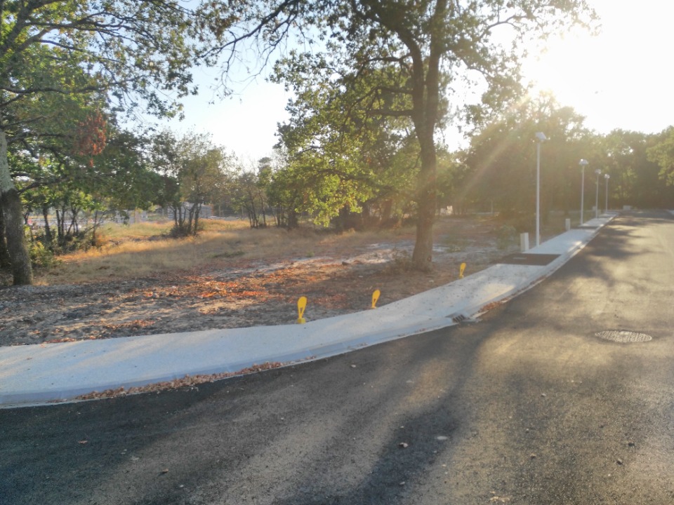 terrain à construire viabilisé de 331m2 en vente à Gastes