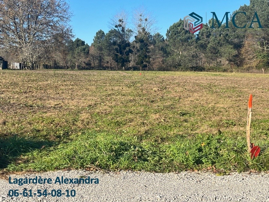 Très beau terrain constructible viabilisé de 1000m2 en vente à Grignols