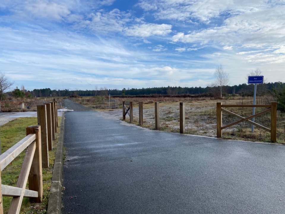 terrain à batir viabilisé de 475m2 disponible à Castres-Gironde