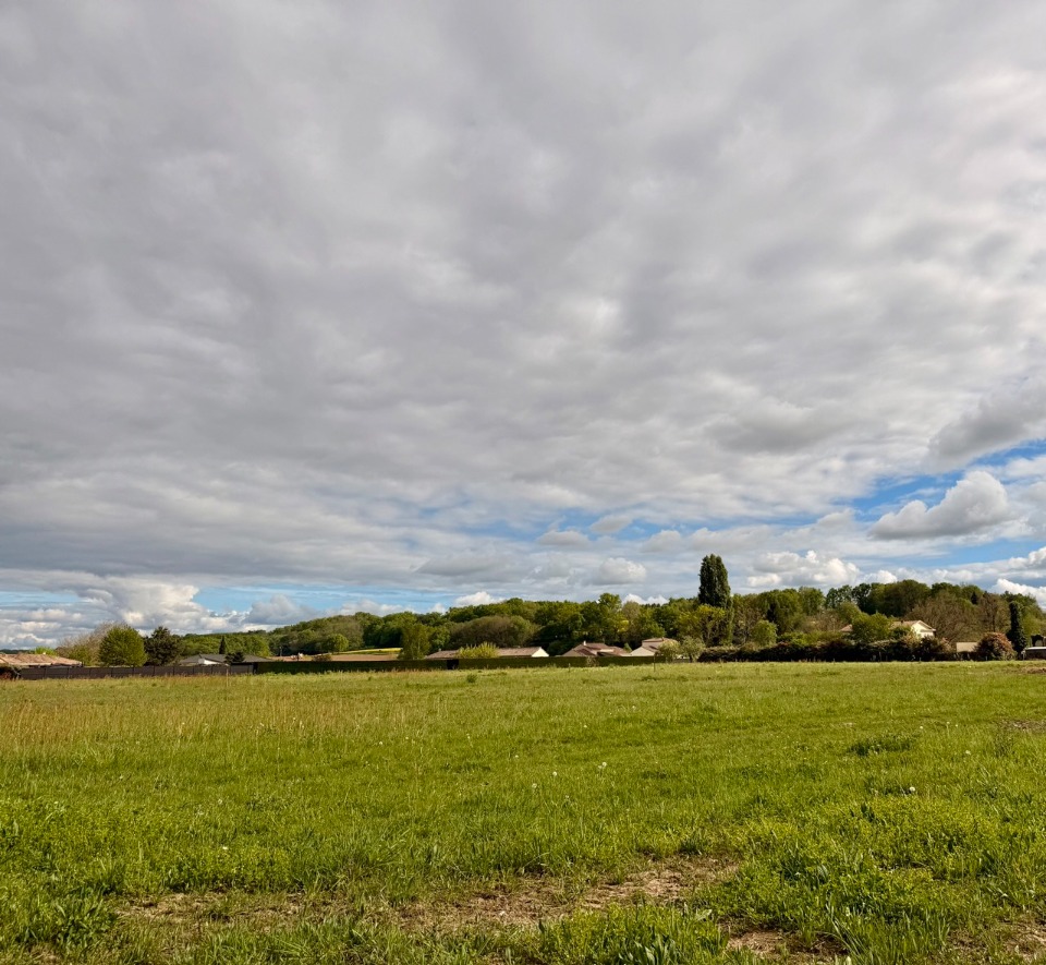 Magnifique terrain à construire viabilisé en vente à Saint-Agne (24520)