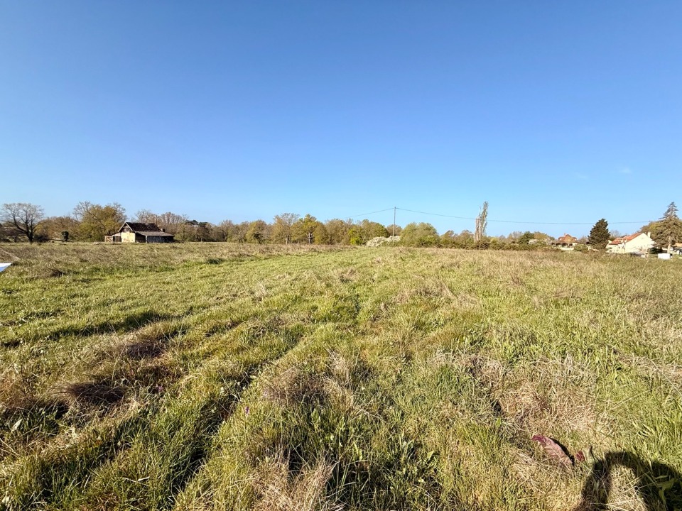 terrain constructible disponible à La Force (24130)