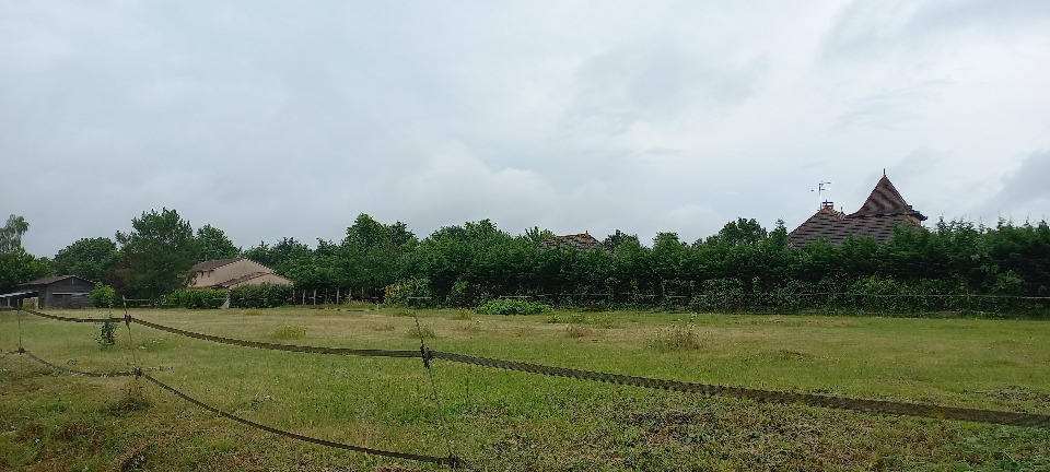 Offre de terrain à batir de 948m2 en vente à Montpon-Ménestérol