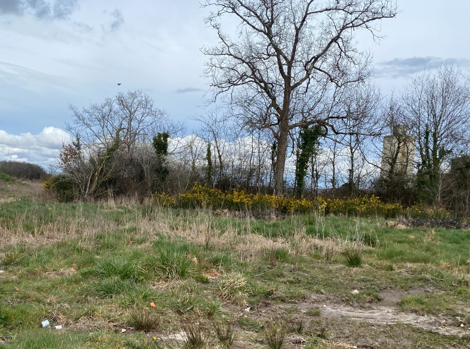 terrain constructible viabilisé disponible à Breuillet
