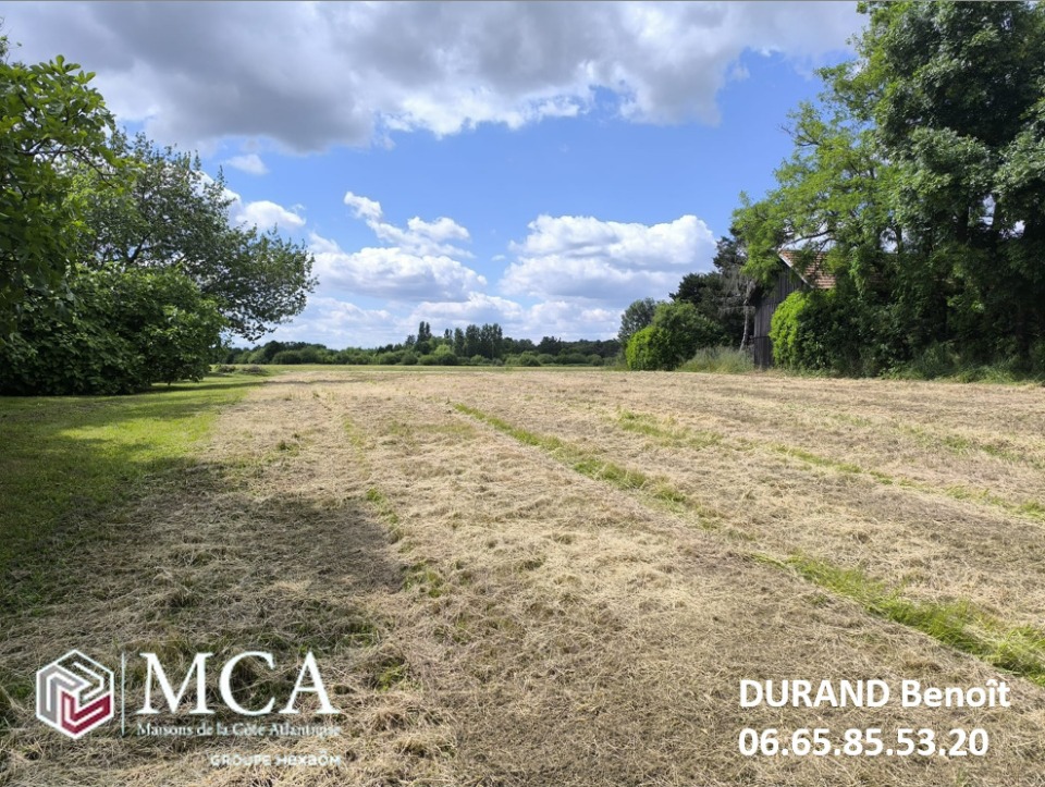 Ravissant terrain constructible viabilisé de 450m2 à Gardonne