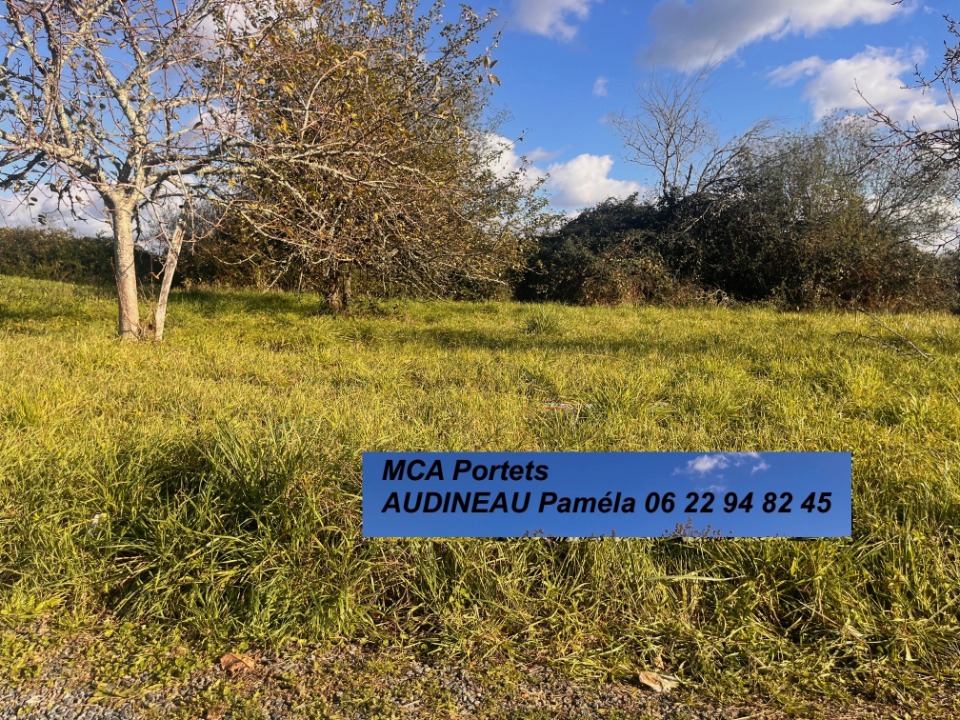 Superbe terrain constructible de 800m2 à Soulignac (33760)