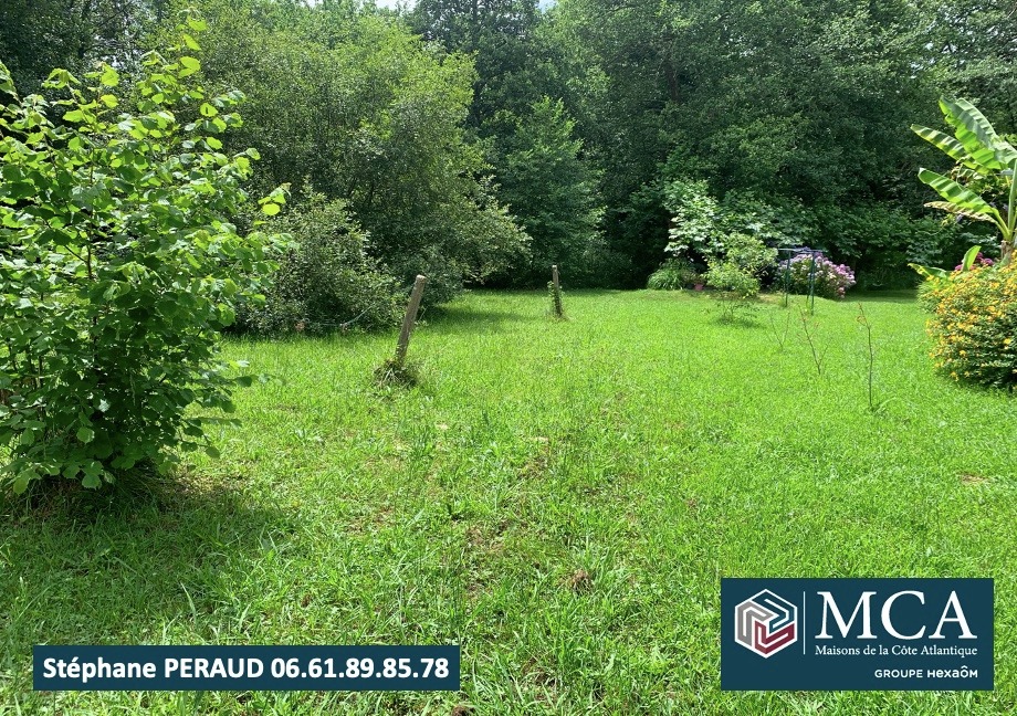 terrain à construire viabilisé de 992m2 à Lahonce