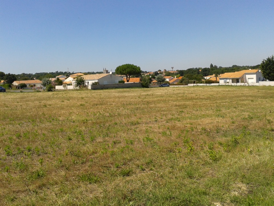 Charmant terrain à batir de 1553m2 en vente à Médis (17600)