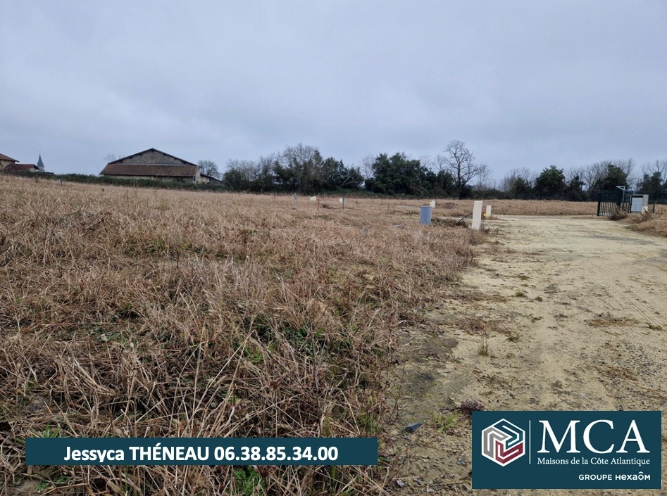 terrain constructible de 699m2 en vente à Rivière-Saas-et-Gourby