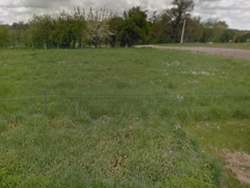 terrain à construire viabilisé à Montlieu-la-Garde