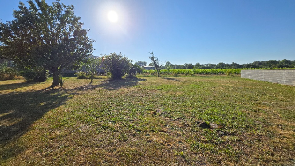 terrain à construire de 605m2 à Saint-André-de-Cubzac