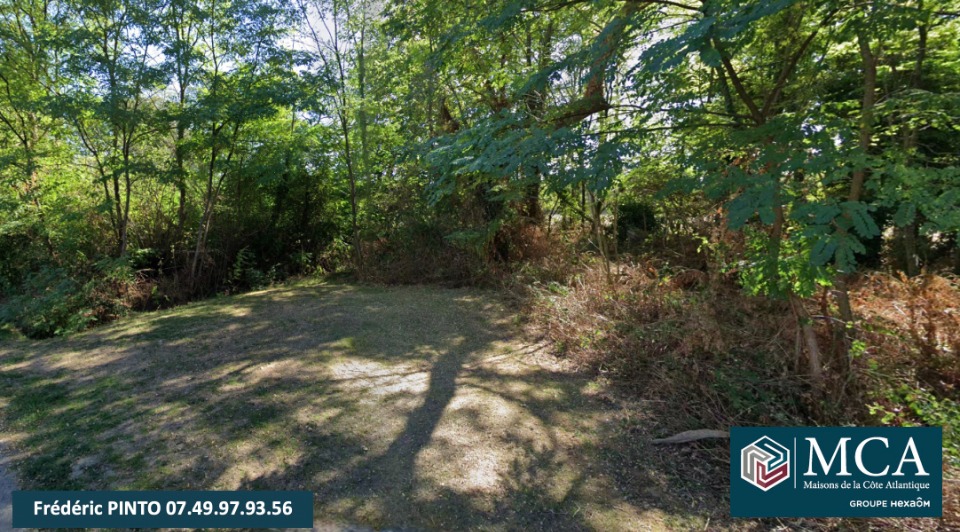 Beau terrain viabilisé de 886m2 en vente à Saint-Pierre-du-Mont